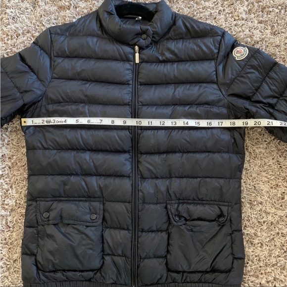 Moncler puffer jacket - Picture 6 of 8